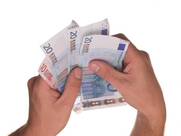 Direktiva (EU) 2023/970 o preglednosti plačil