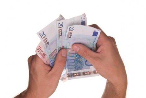 Direktiva (EU) 2023/970 o preglednosti plačil